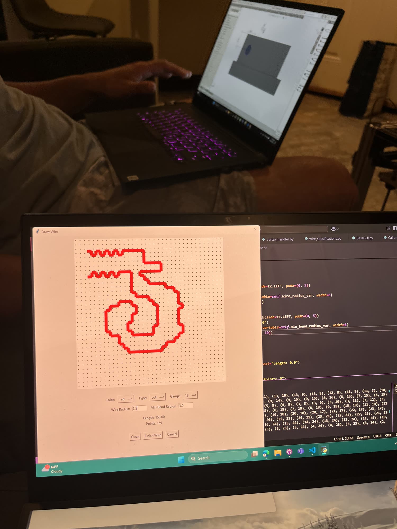 Custom GUI with a wire path drawn on the pegboard
